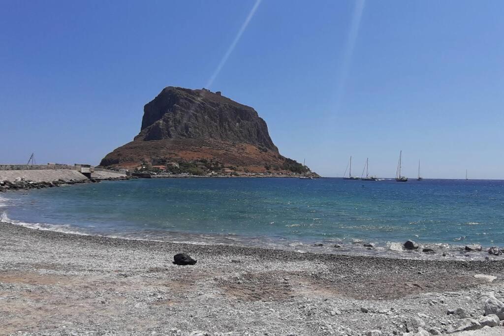 Sophie'S Traditional Hospitality Appartment Monemvasia Extérieur photo